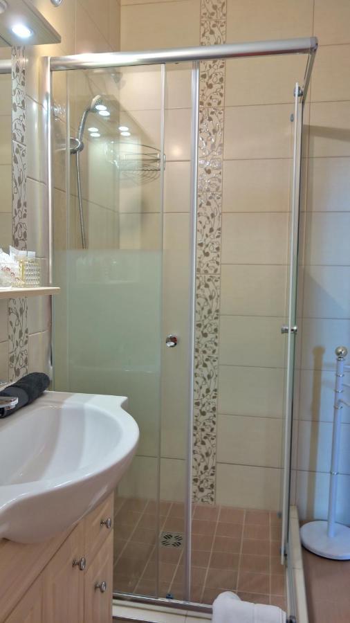 Ferenc Vendeghaz Hotel Tihany Bagian luar foto