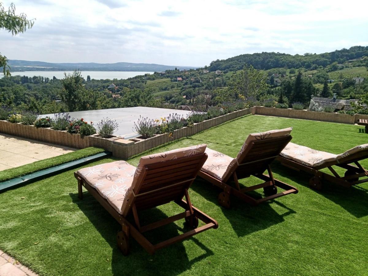 Ferenc Vendeghaz Hotel Tihany Bagian luar foto